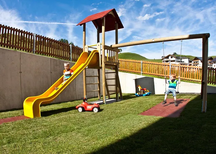 Alpinapart Bacher Apartahotel Serfaus