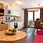 מלון דירות Alpinapart Bacher 4*
