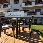 Aparthotel Alpinapart Bacher 4*