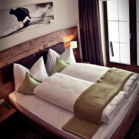 شقة فندقية Alpinapart Bacher سيرفاوس