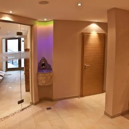 Alpinapart Bacher سيرفاوس